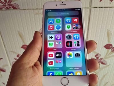 iPhone 128GB [ Sample Post]